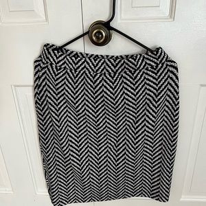 Dleione black and white skirt